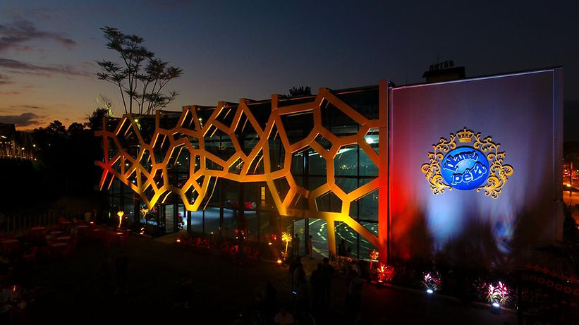 Fachada Artística Noturna